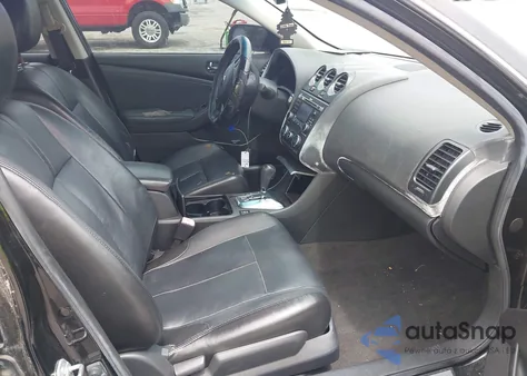 2011 Nissan Altima 2.5 S z USA, uszkodzony, nr VIN 1N4AL2AP2BN515791